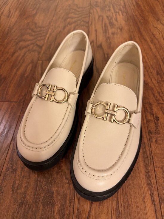 Ferragamo Shoes - FERRAGAMO Rolo Lug Loafers Shoes - Off White Color (Bone) Leather Women Size 8C